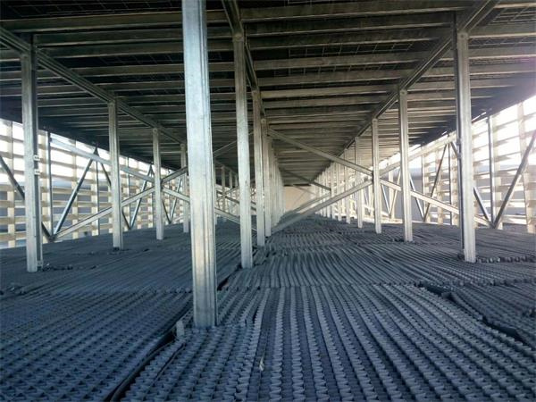 閉式冷卻塔廠家談閉式冷卻塔的設計要達到什么樣的要求,閉式冷卻塔價格多少錢一噸