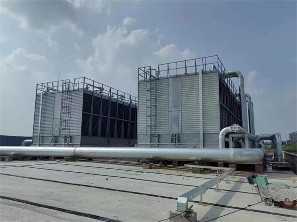 濟(jì)寧橫流冷卻塔填料更換方式及優(yōu)缺點(diǎn)(方形橫流式冷卻塔)